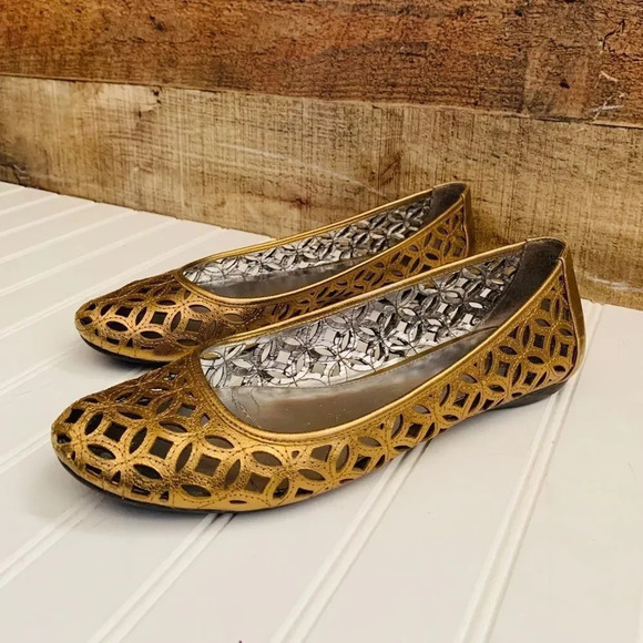 Calvin Klein Metallic Flats - Picture 1 of 6
